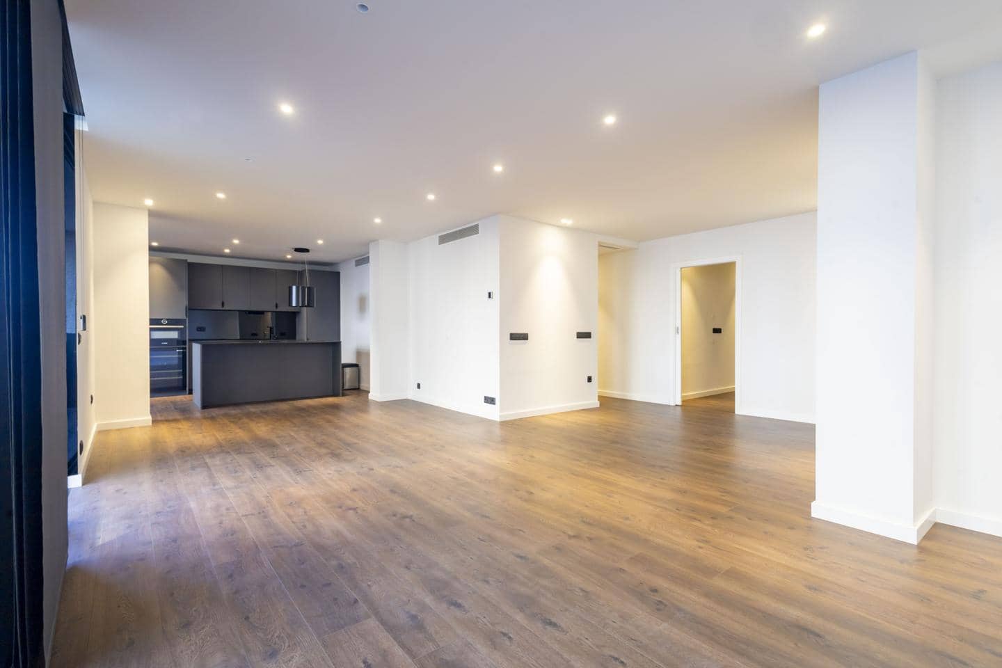 3 bedroom Flat for sale in Santa Cruz de Tenerife - € 765,000 (Ref: 9603082)