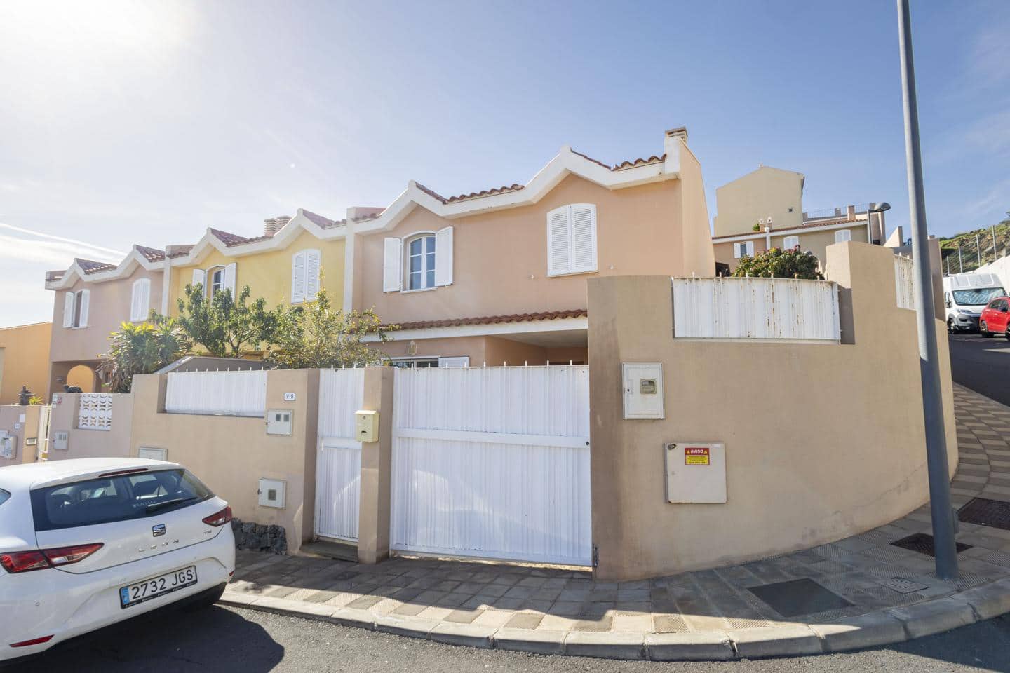 4 sypialnia Willa na sprzedaż w Acoran z garażem - 475 000 € (Ref: 9618702)