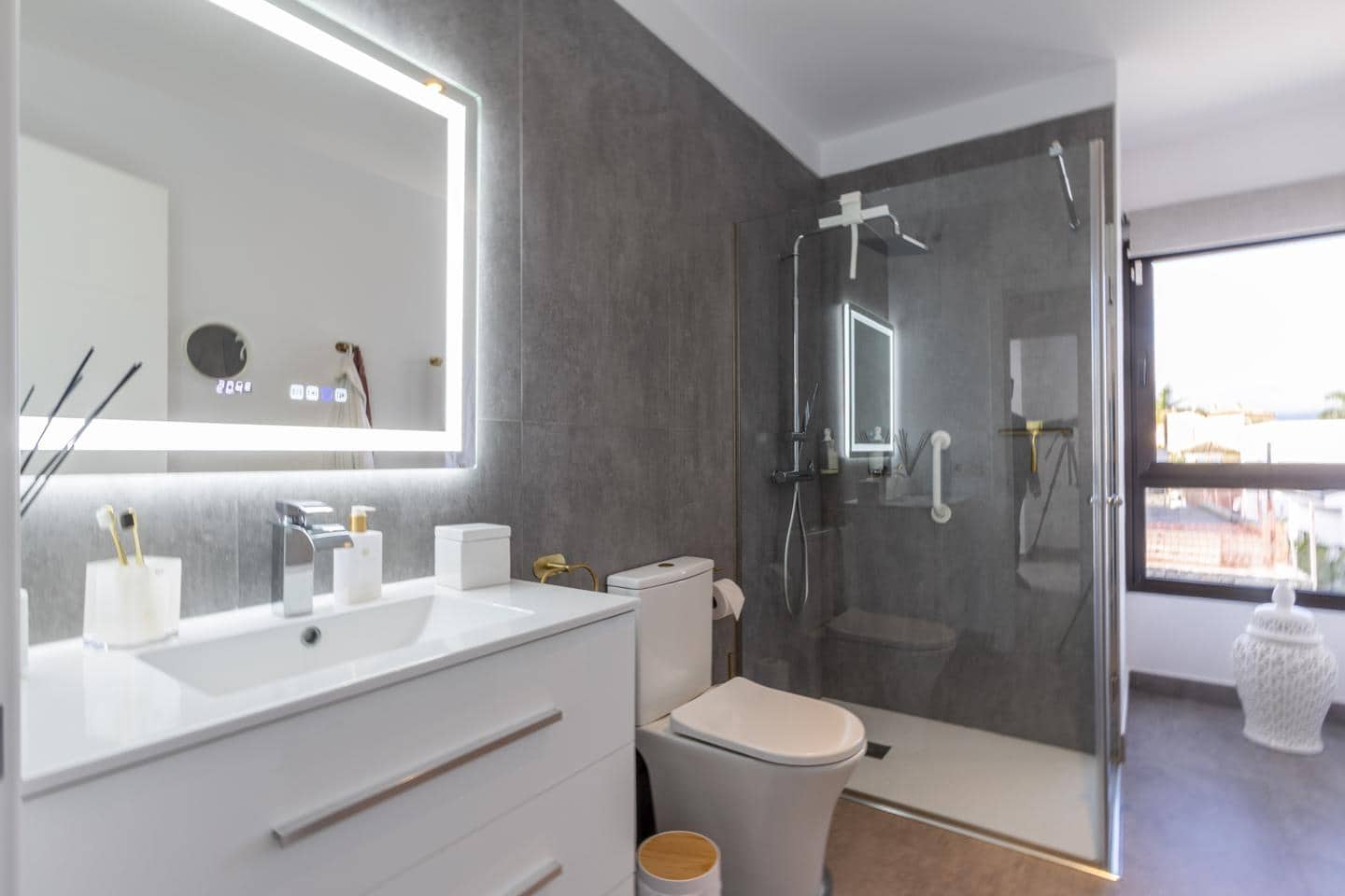 Chalet de 3 habitaciones en Santa Ursula en venta - 1.549.000 € (Ref: 9626122)