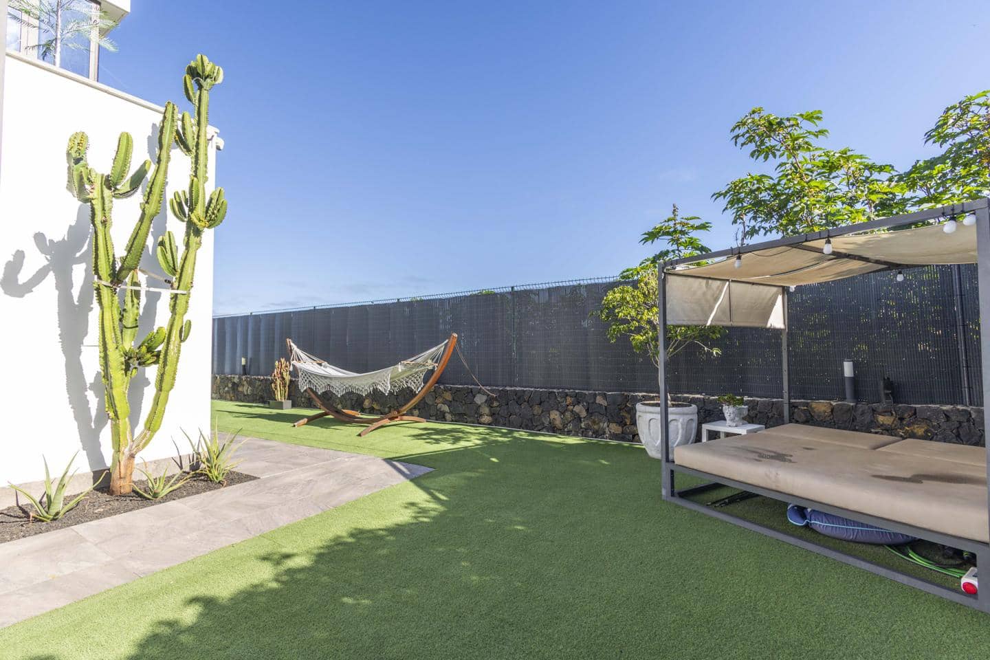 Chalet de 3 habitaciones en Santa Ursula en venta - 1.549.000 € (Ref: 9626122)