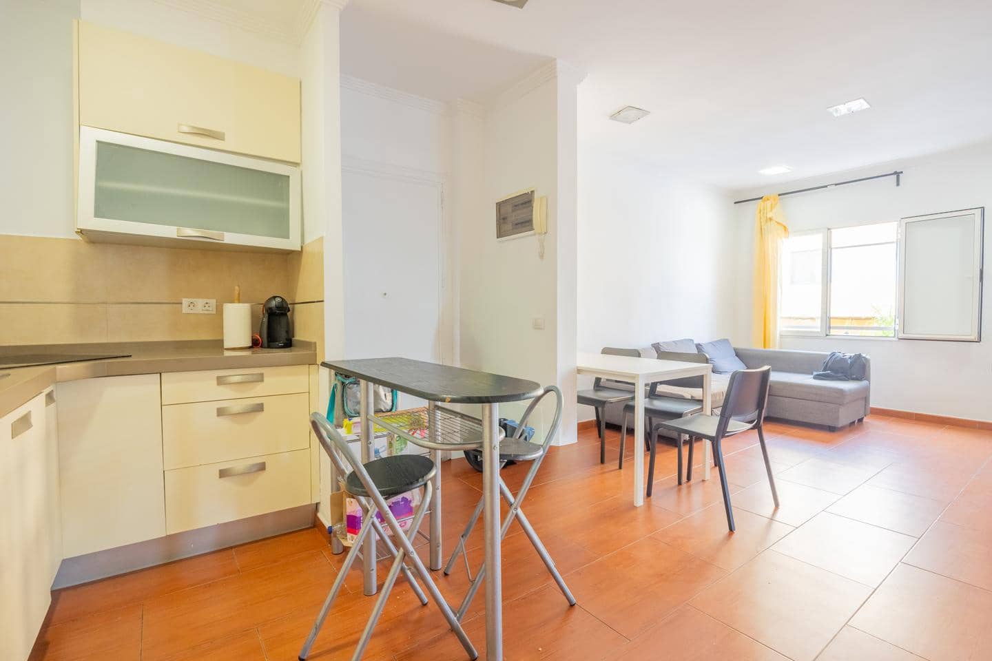 5 makuuhuone Asunto myytävänä paikassa Las Palmas de Gran Canaria - 375 000 € (Ref: 9635150)