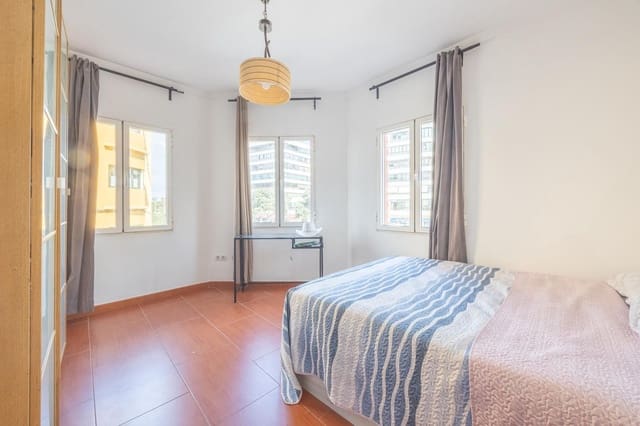 5 makuuhuone Asunto myytävänä paikassa Ciudad Jardín, Las Palmas de Gran Canaria - 375 000 € (Ref: 9635150)