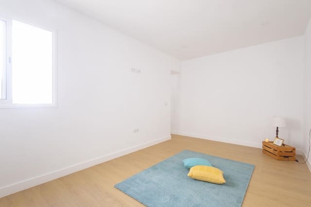 2 soverom Leilighet til salgs i La Salud, Santa Cruz de Tenerife - € 216 000 (Ref: 9640618)