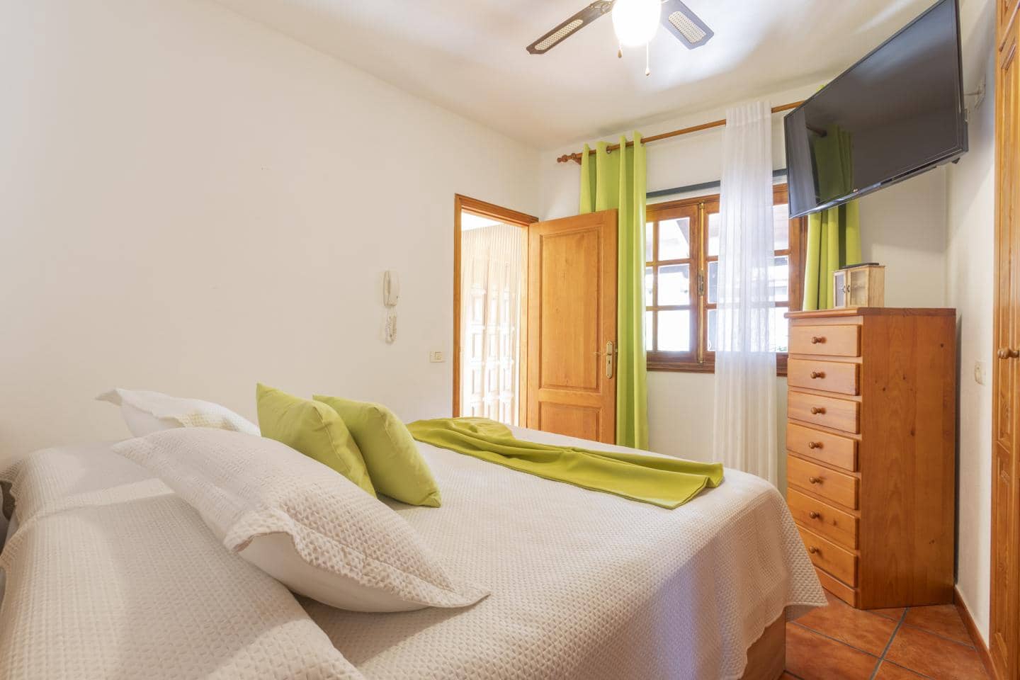 Chalet de 5 habitaciones en Icod de los Vinos en venta - 139.000 € (Ref: 9642466)