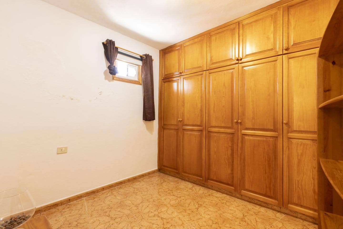 Chalet de 5 habitaciones en Icod de los Vinos en venta - 139.000 € (Ref: 9642466)