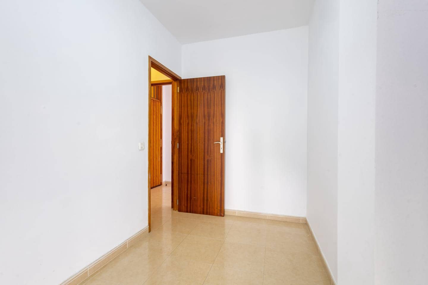 4 soveværelse Lejlighed til leje i Santa Cruz de Tenerife - € 1.200 (Ref: 9645622)