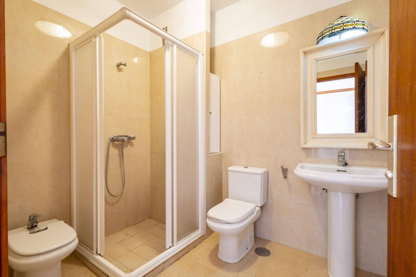 4 soveværelse Lejlighed til leje i Santa Cruz de Tenerife - € 1.200 (Ref: 9645622)