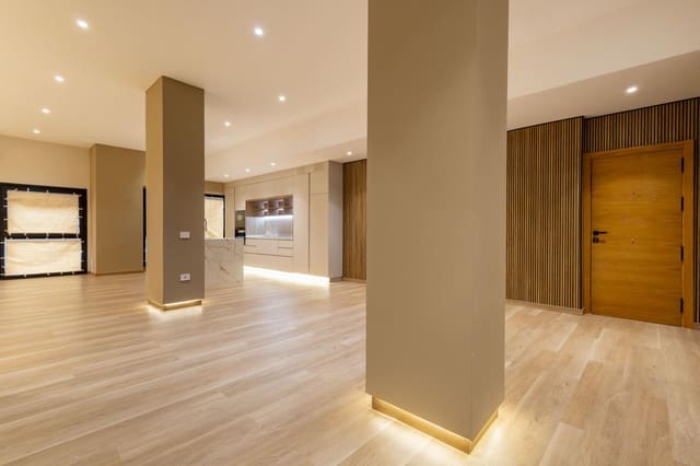 Piso de 3 habitaciones en Toscal, Santa Cruz de Tenerife en venta - 745.000 € (Ref: 9649877)