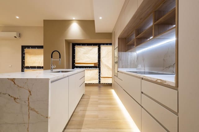 Piso de 3 habitaciones en Toscal, Santa Cruz de Tenerife en venta - 745.000 € (Ref: 9649877)