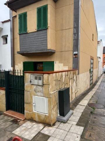 4 soveværelse Villa til leje i Tacoronte - € 900 (Ref: 9650461)