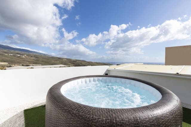 4 sovrum Villa till salu i Arico - 285 000 € (Ref: 9664347)