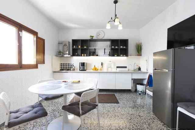 4 sovrum Villa till salu i Arico - 285 000 € (Ref: 9664347)