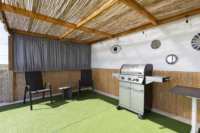 4 sovrum Villa till salu i Arico - 285 000 € (Ref: 9664347)