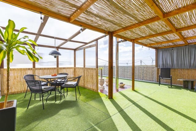 4 sovrum Villa till salu i Arico - 285 000 € (Ref: 9664347)