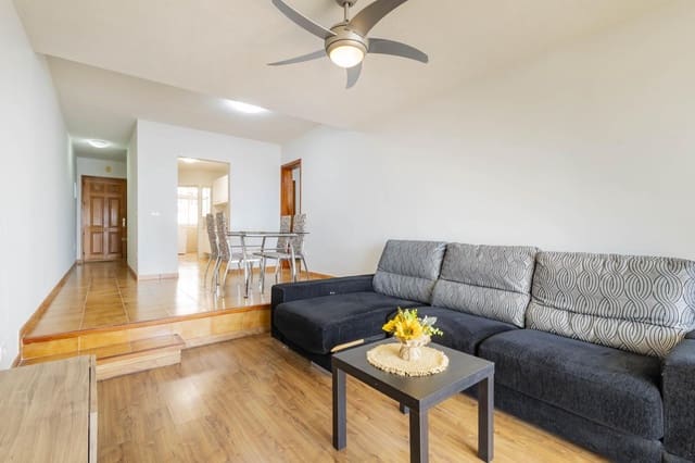 3 soverom Leilighet til leie i Radazul, El Rosario med svømmebasseng - € 1 200 (Ref: 9684358)