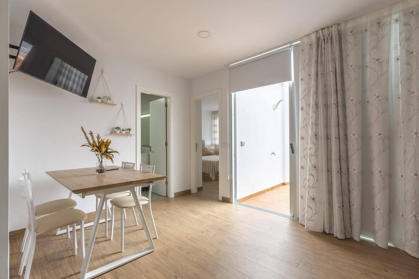 2 bedroom Flat for rent in Puerto de la Cruz - € 950 (Ref: 9685720)