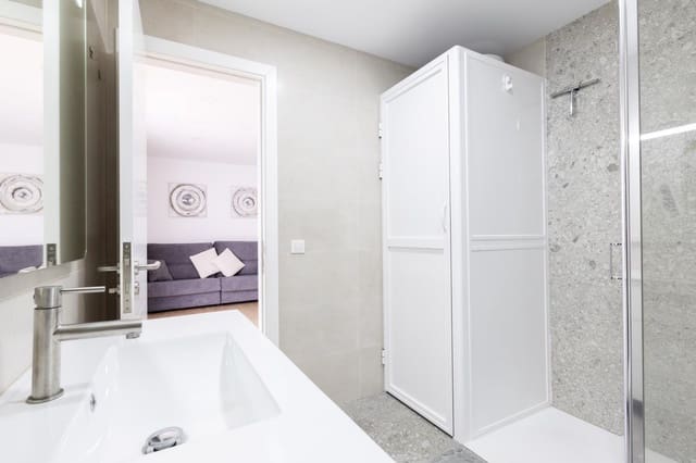 2 bedroom Flat for rent in Puerto de la Cruz - € 950 (Ref: 9685720)