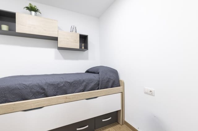 2 bedroom Flat for rent in Puerto de la Cruz - € 950 (Ref: 9685720)