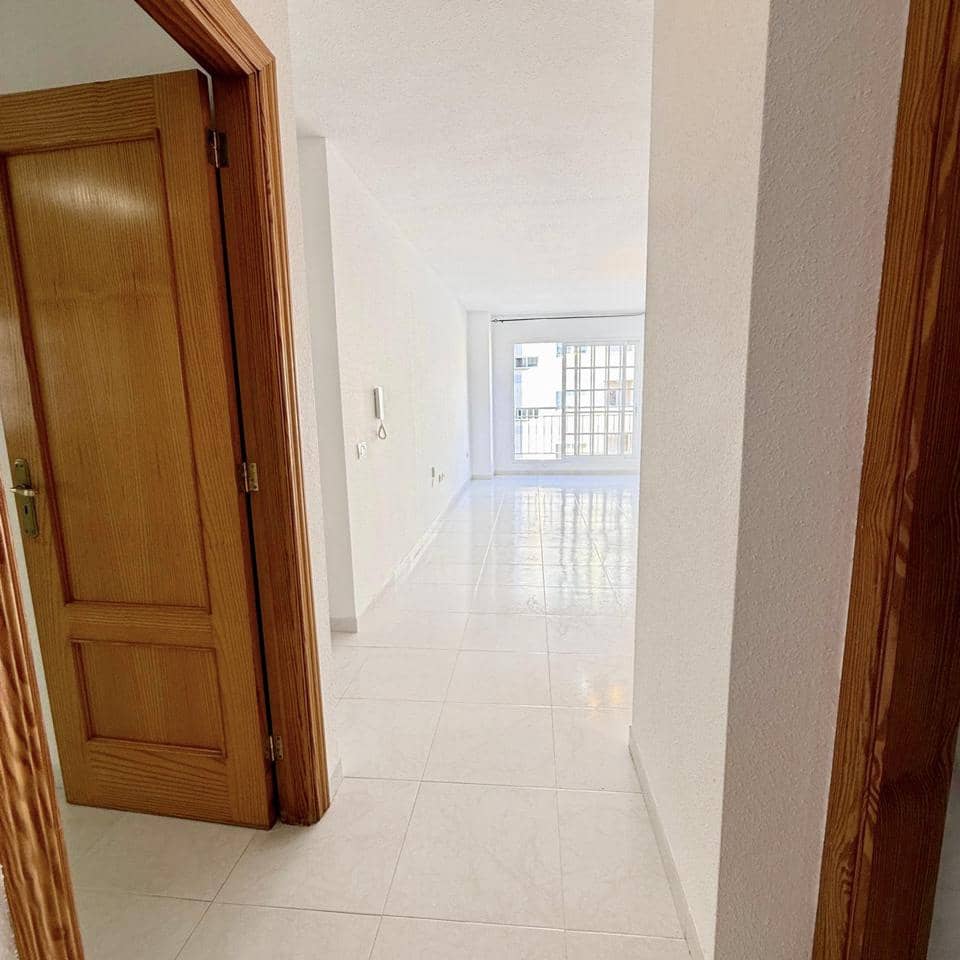 1 bedroom Flat for sale in Santa Cruz de Tenerife - € 240,000 (Ref: 9691660)