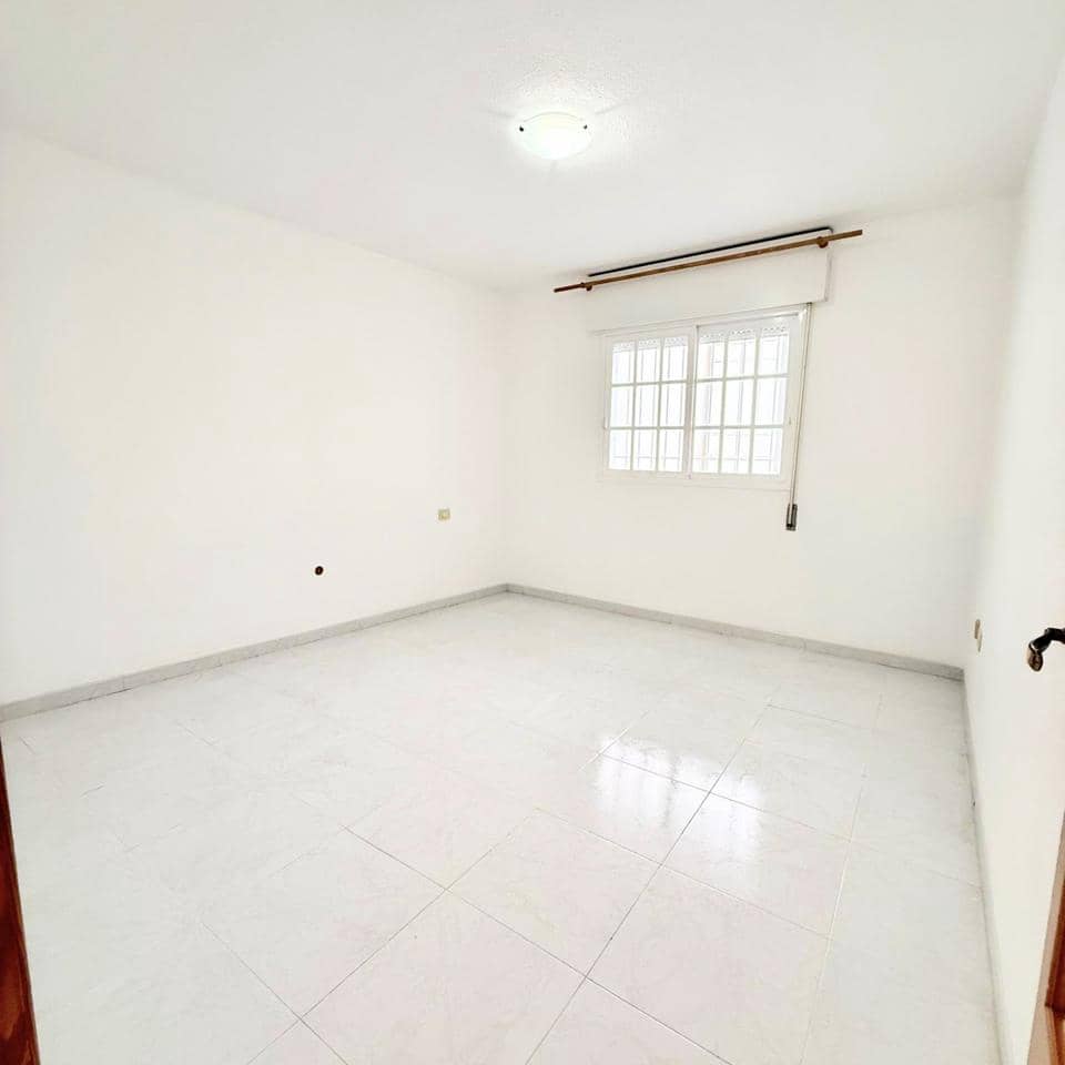 1 bedroom Flat for sale in Santa Cruz de Tenerife - € 240,000 (Ref: 9691660)