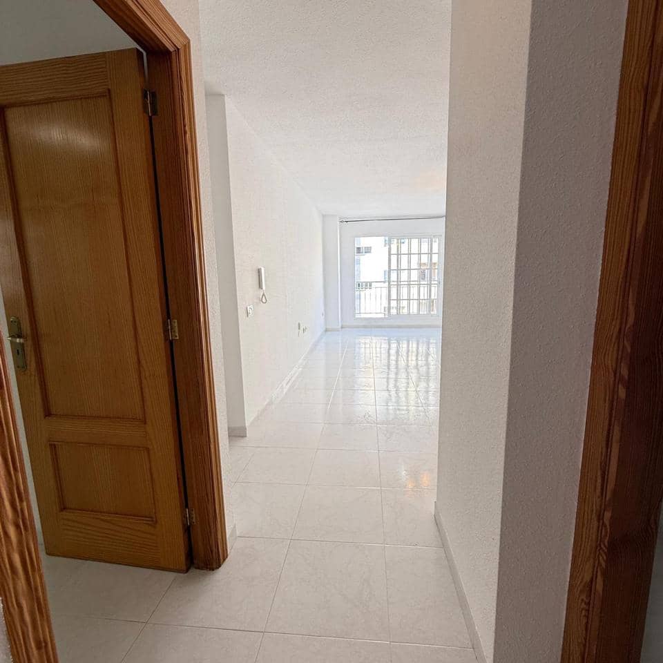 1 bedroom Flat for sale in Santa Cruz de Tenerife - € 240,000 (Ref: 9691660)