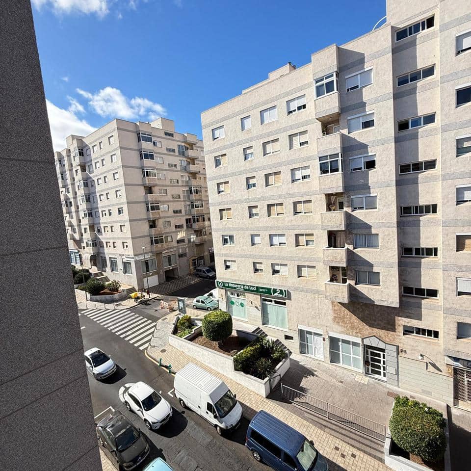 1 bedroom Flat for sale in Santa Cruz de Tenerife - € 240,000 (Ref: 9691660)