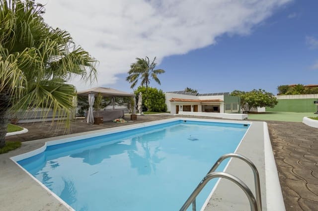 Chalet de 6 habitaciones en Tegueste en venta con piscina garaje - 1.600.000 € (Ref: 9697870)