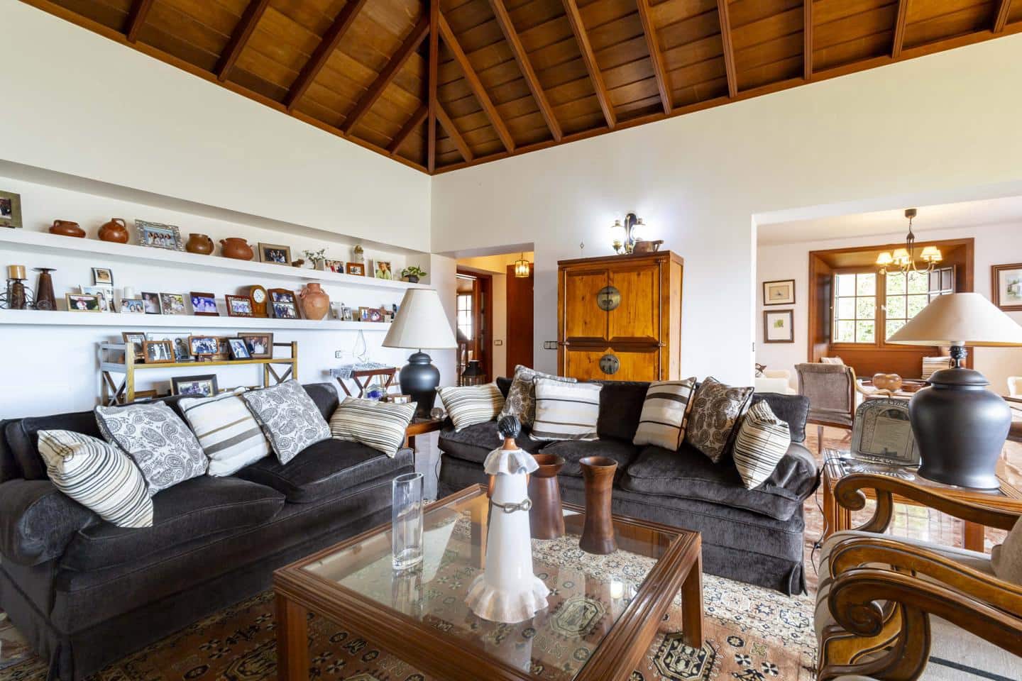 6 bedroom Villa for sale in Tegueste with pool garage - € 1,600,000 (Ref: 9697870)