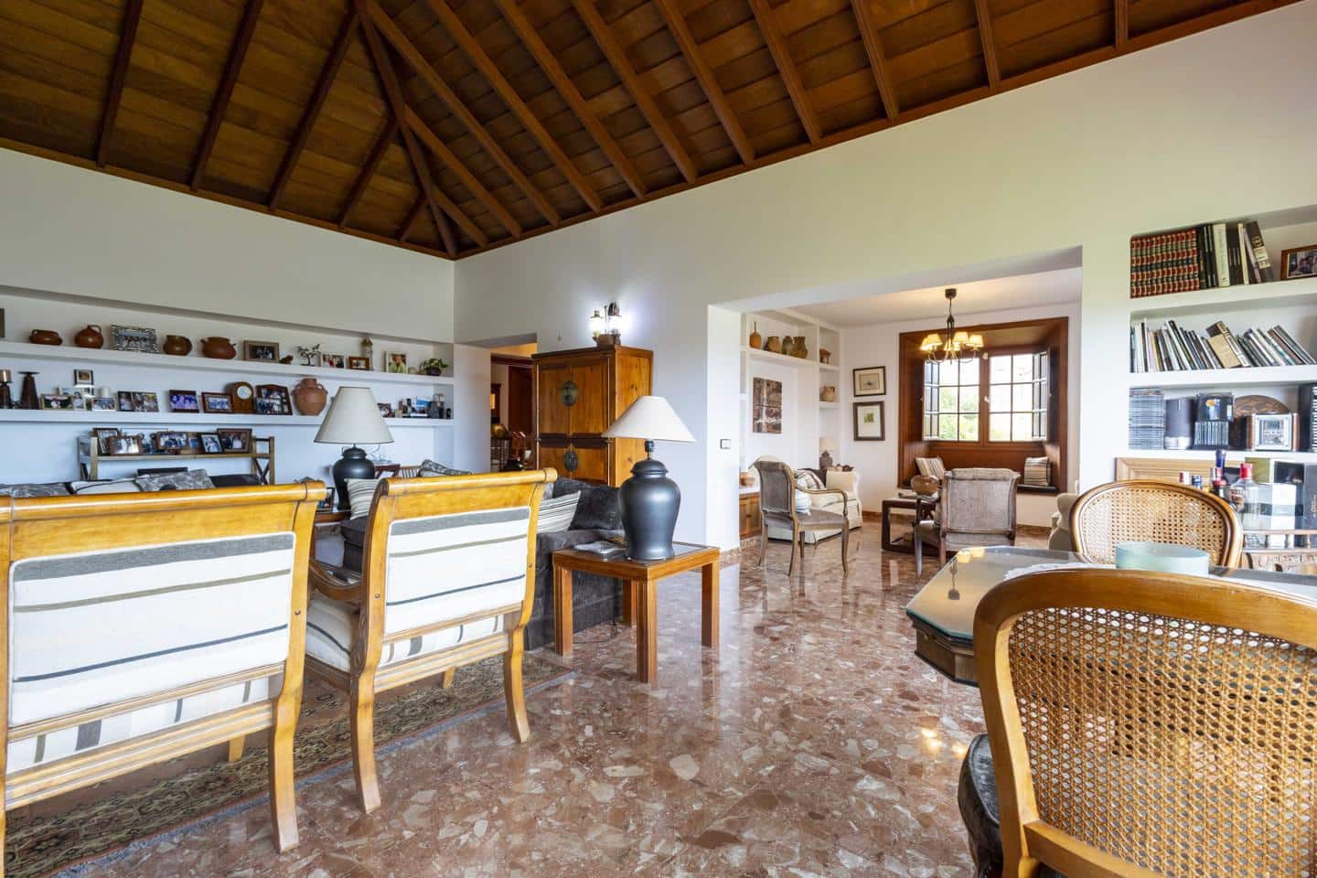 6 bedroom Villa for sale in Tegueste with pool garage - € 1,600,000 (Ref: 9697870)