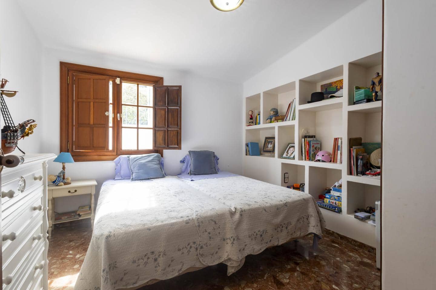 6 bedroom Villa for sale in Tegueste with pool garage - € 1,600,000 (Ref: 9697870)