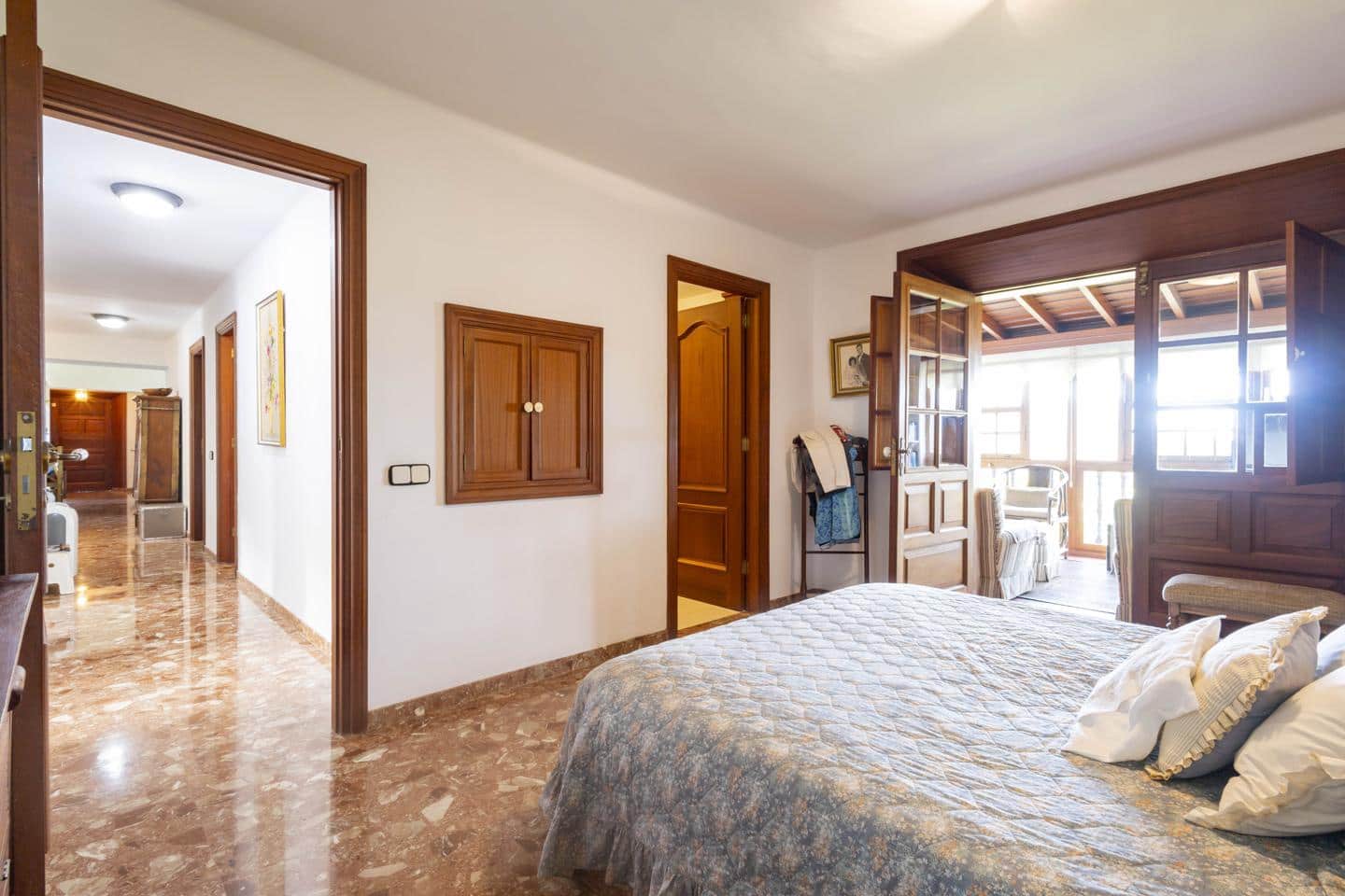 6 bedroom Villa for sale in Tegueste with pool garage - € 1,600,000 (Ref: 9697870)