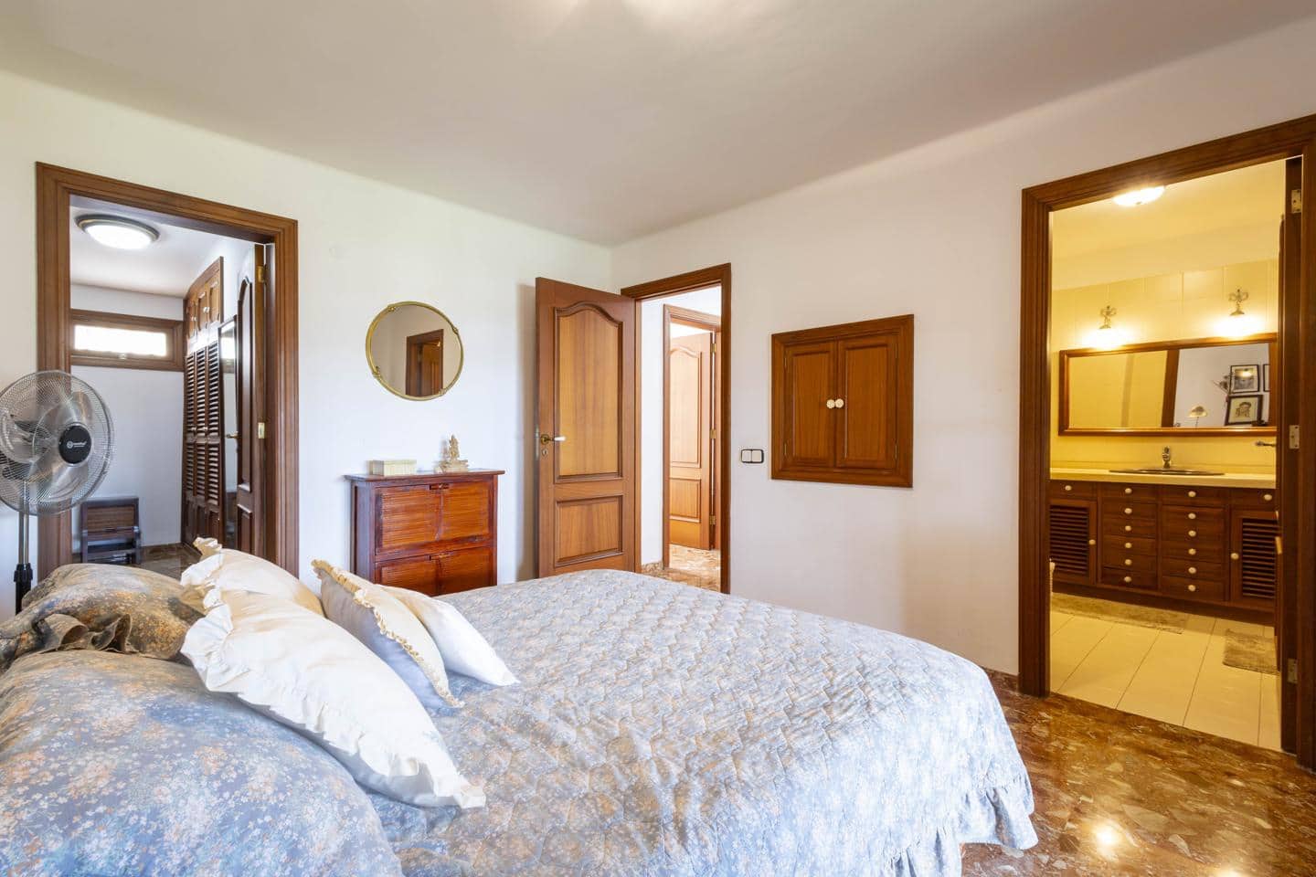 6 bedroom Villa for sale in Tegueste with pool garage - € 1,600,000 (Ref: 9697870)