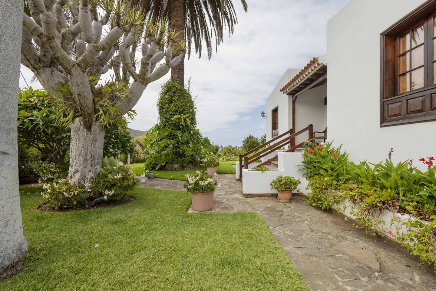 6 bedroom Villa for sale in Tegueste with pool garage - € 1,600,000 (Ref: 9697870)