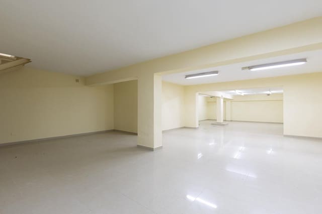 1 soverom Bedrift til leie i Puerto de la Cruz - € 4 800 (Ref: 9700007)