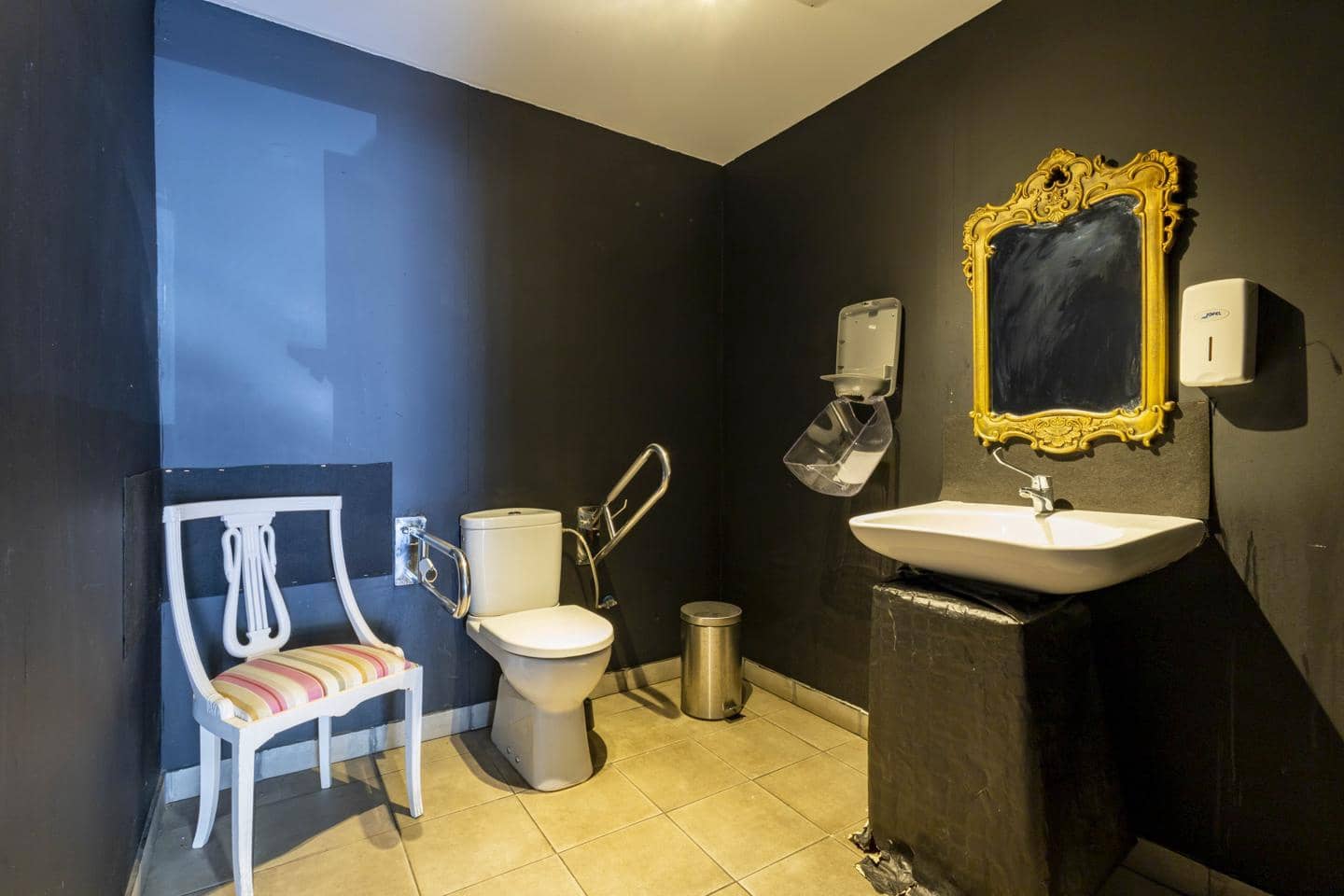 1 Zimmer Firma/Unternehmen zu vermieten in Santa Cruz de Tenerife - 1.030 € (Ref: 9713881)