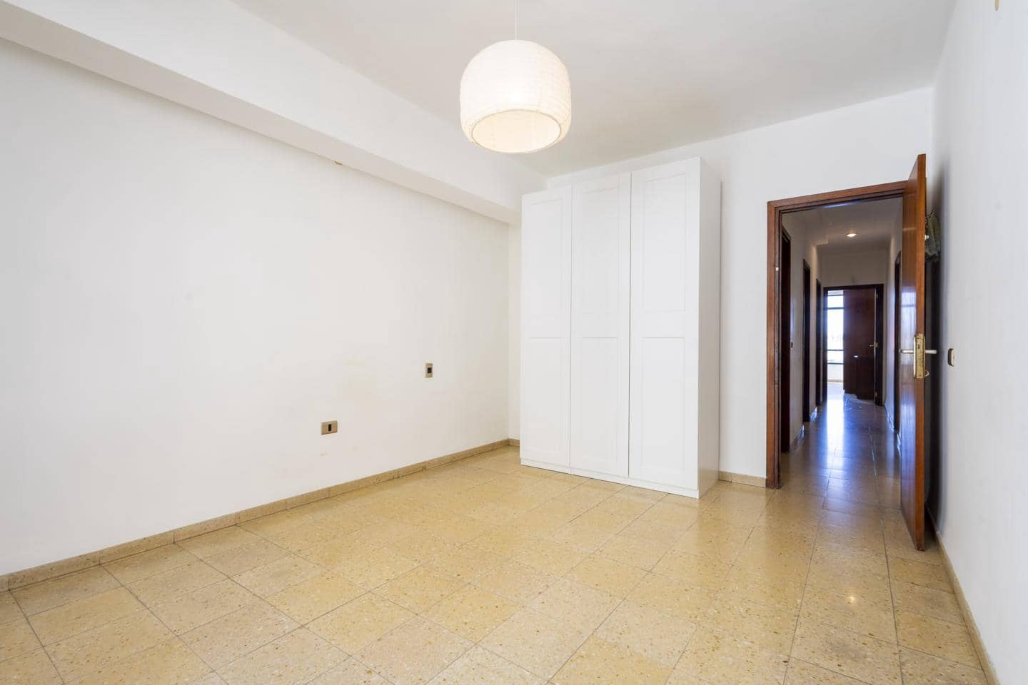 3 bedroom Flat for sale in Santa Cruz de Tenerife - € 375,000 (Ref: 9713882)