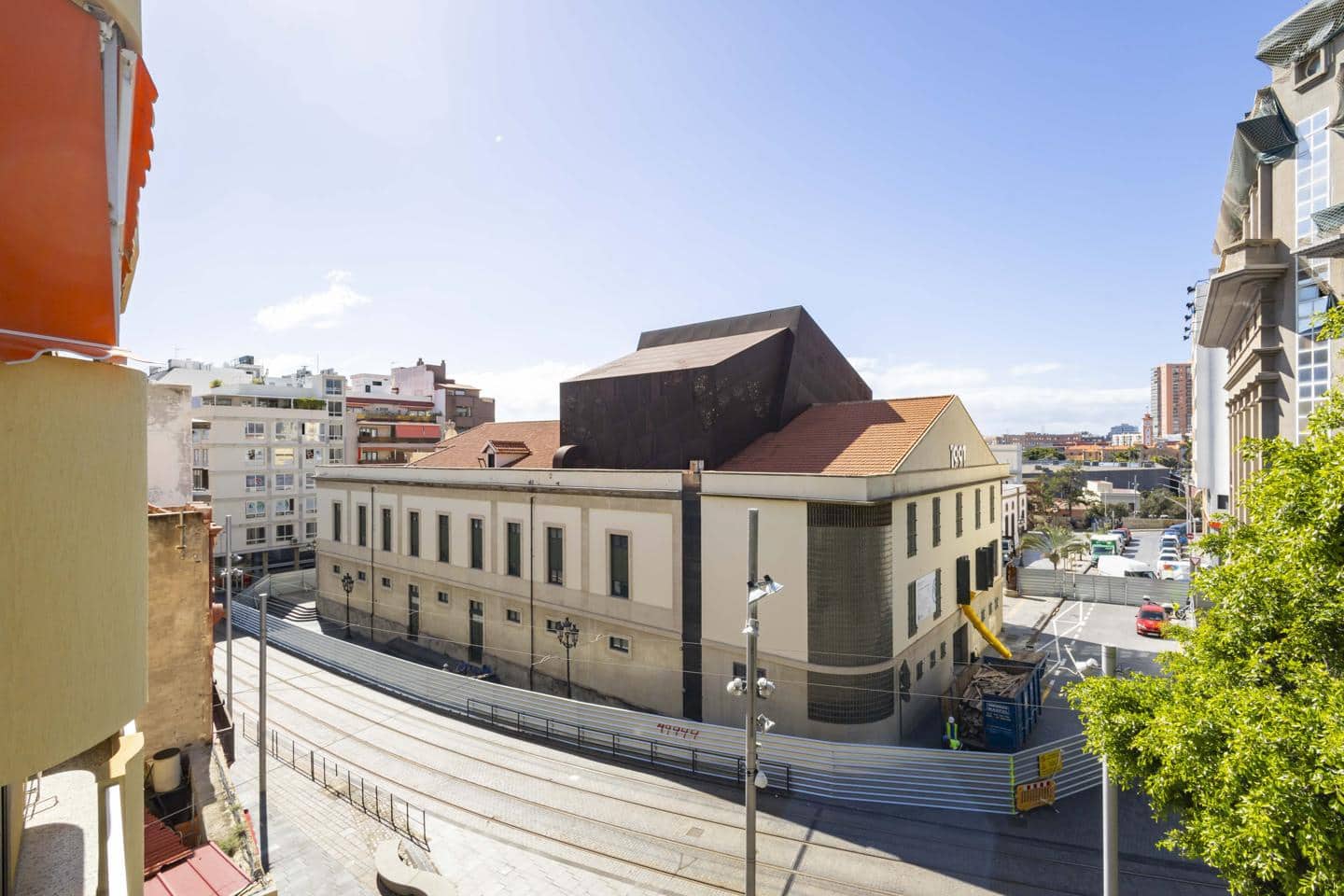 3 bedroom Flat for sale in Santa Cruz de Tenerife - € 375,000 (Ref: 9713882)