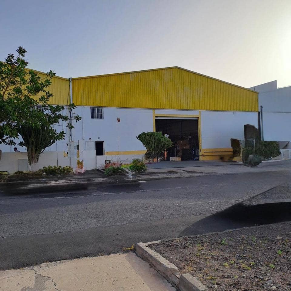 1 bedroom Commercial for sale in Arinaga - € 955,000 (Ref: 9713883)