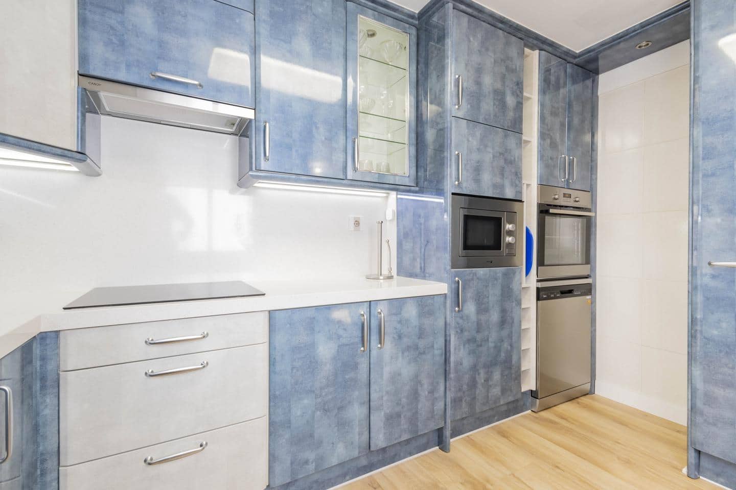 3 bedroom Flat for sale in Santa Cruz de Tenerife with garage - € 695,000 (Ref: 9731244)