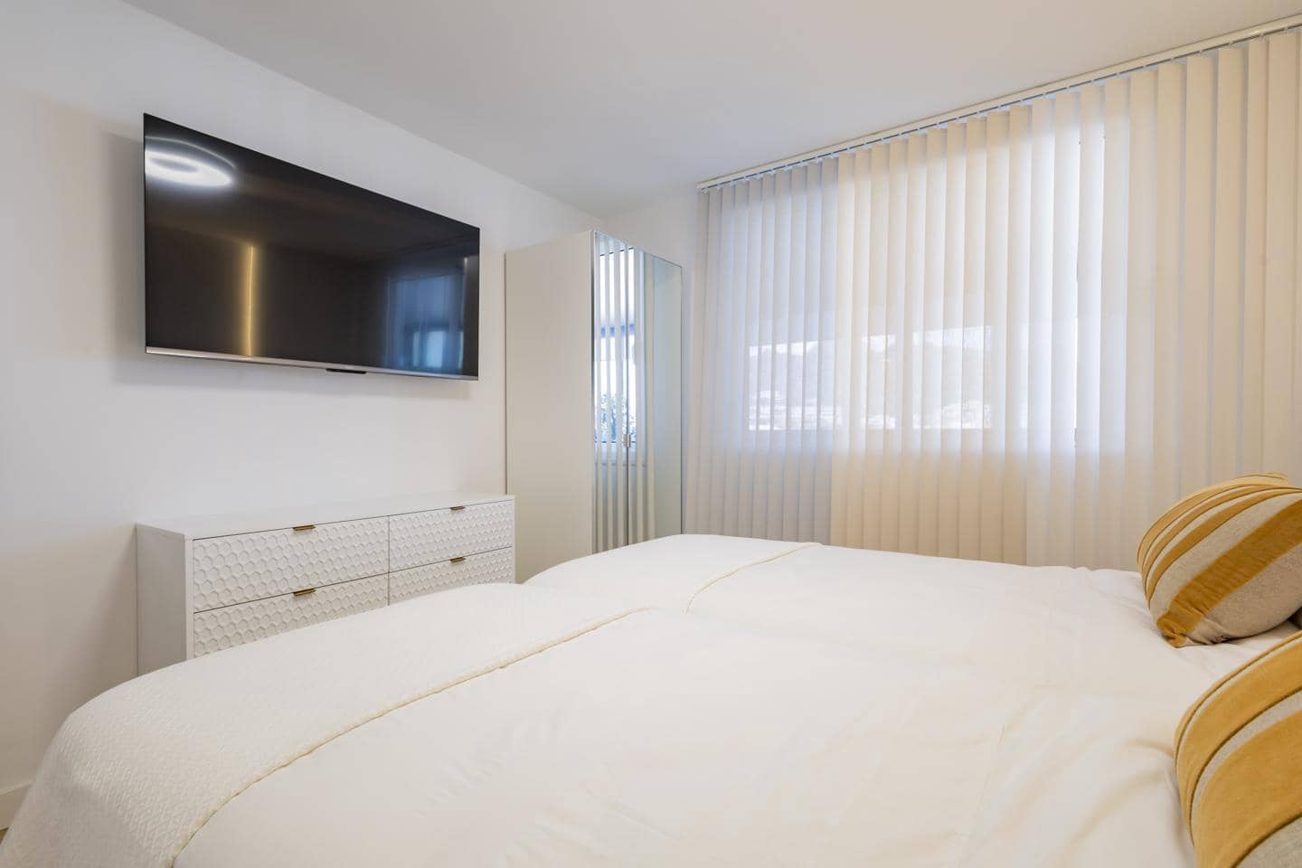 3 bedroom Flat for sale in Santa Cruz de Tenerife with garage - € 695,000 (Ref: 9731244)