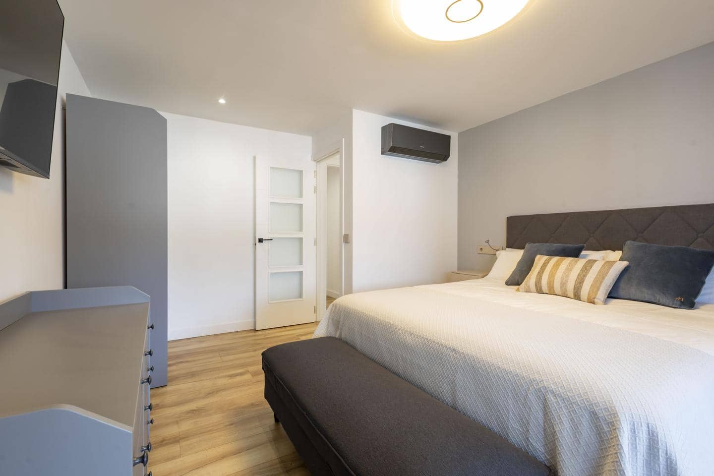 3 bedroom Flat for sale in Santa Cruz de Tenerife with garage - € 695,000 (Ref: 9731244)