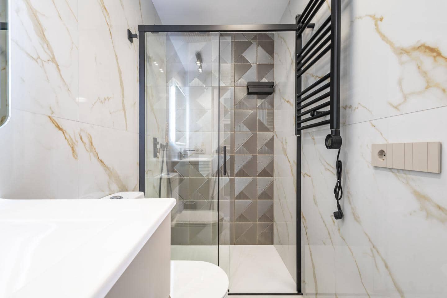 3 bedroom Flat for sale in Santa Cruz de Tenerife with garage - € 695,000 (Ref: 9731244)