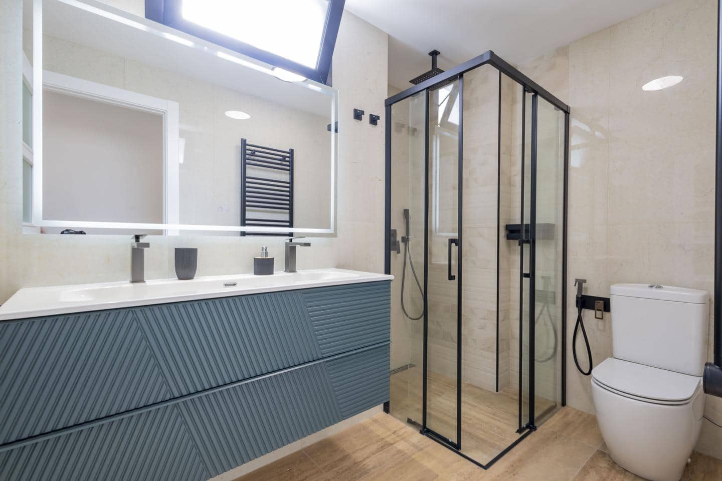 3 bedroom Flat for sale in Santa Cruz de Tenerife with garage - € 695,000 (Ref: 9731244)