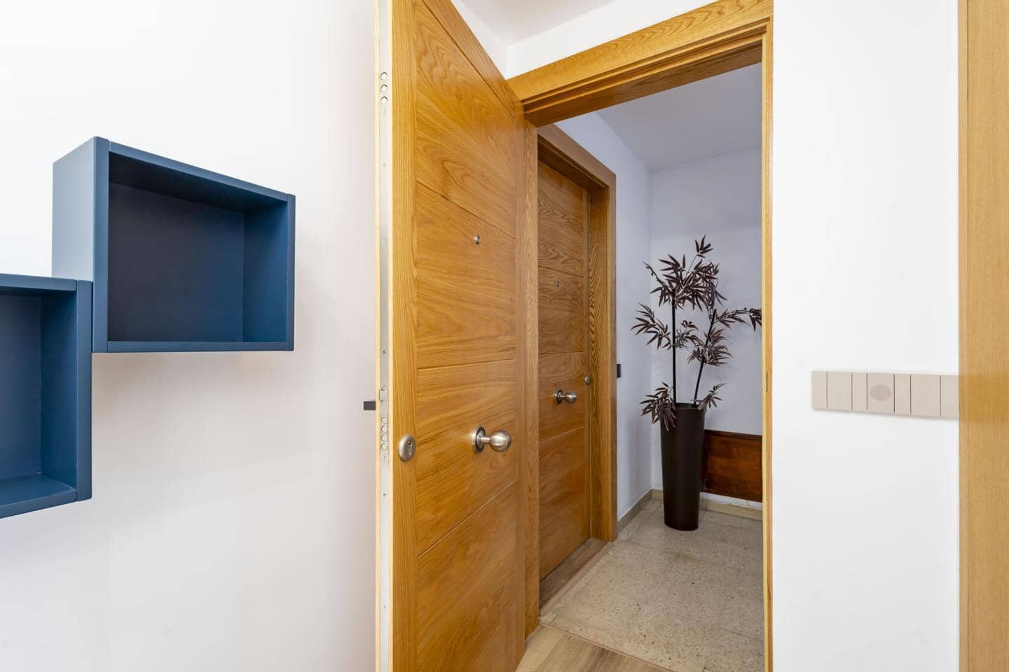 3 bedroom Flat for sale in Santa Cruz de Tenerife with garage - € 695,000 (Ref: 9731244)