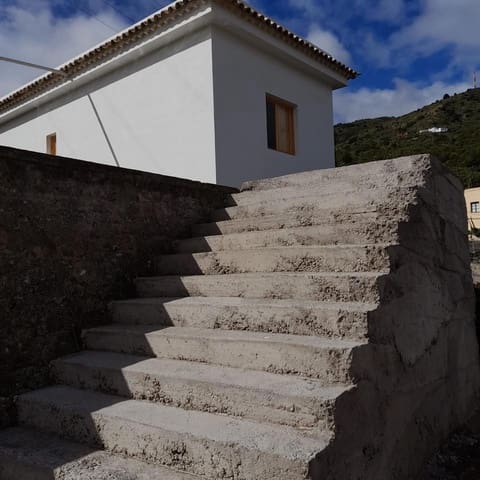 Undeveloped Land for sale in Icod de los Vinos - € 139,850 (Ref: 9736171)