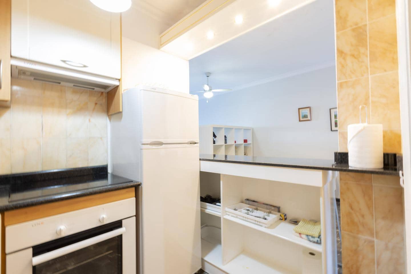 Flat for rent in Santiago del Teide - € 900 (Ref: 9737214)