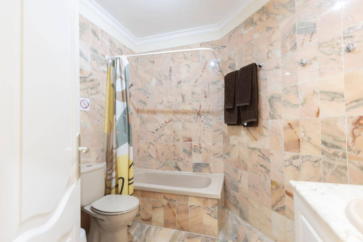 Flat for rent in Santiago del Teide - € 900 (Ref: 9737214)