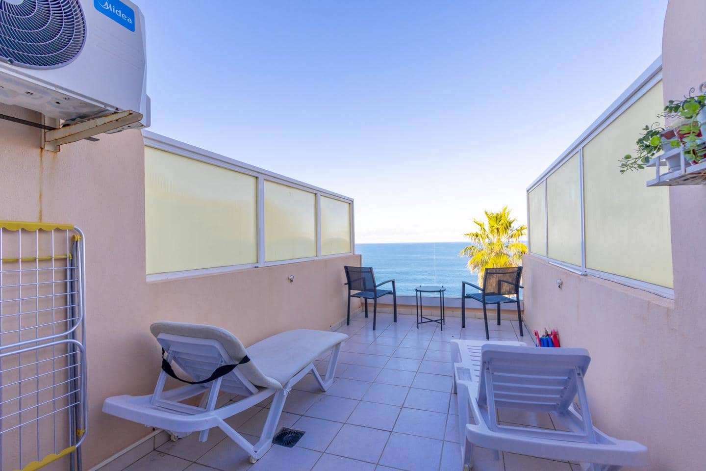 Flat for rent in Santiago del Teide - € 900 (Ref: 9737214)