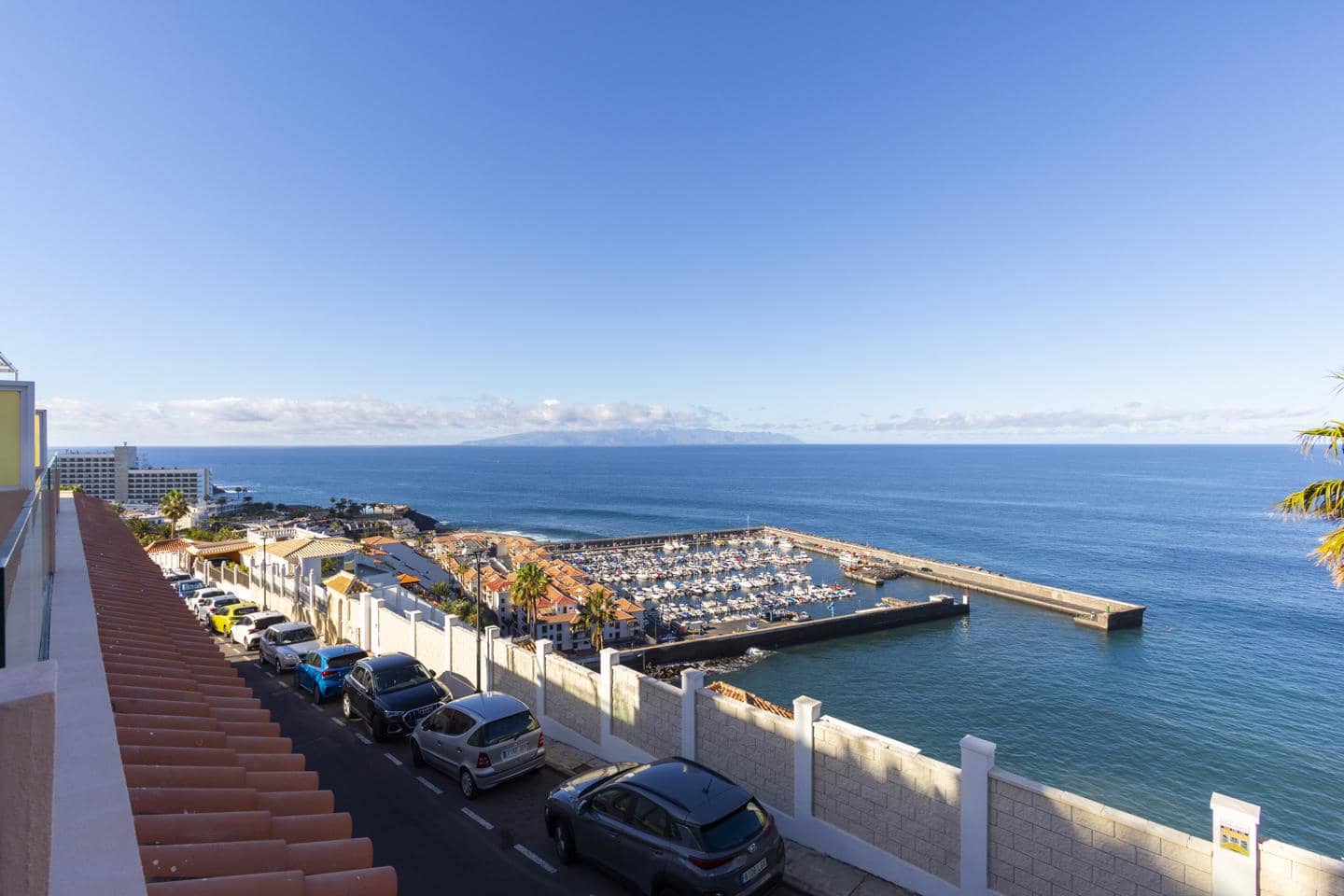 Flat for rent in Santiago del Teide - € 900 (Ref: 9737214)