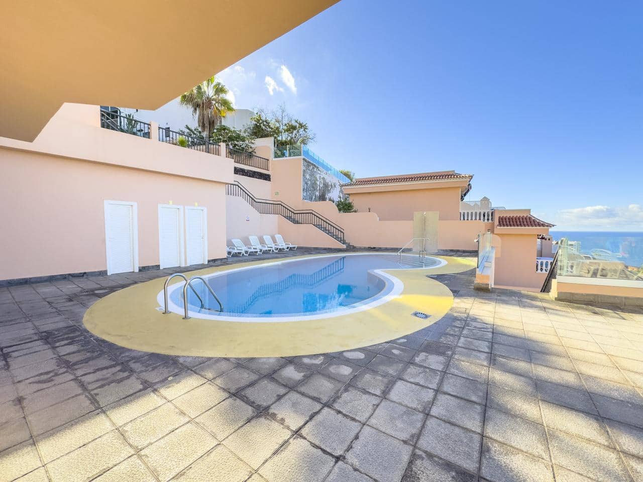 Flat for rent in Santiago del Teide - € 900 (Ref: 9737214)